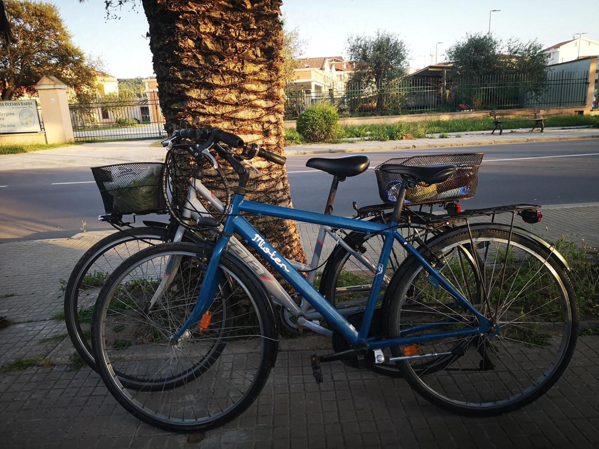 Alghero In Bicicletta Ngoại thất bức ảnh